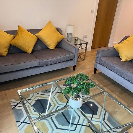 Lovely 2 Bed Apartment In Leeds Centre Extérieur photo